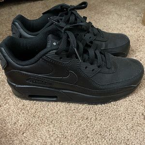WORN ONCE: Black Nike Air Max 90